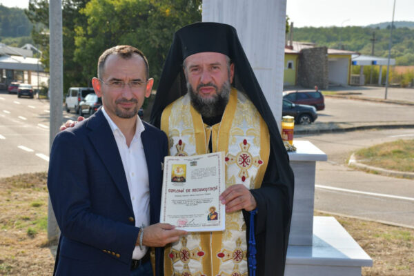 cu episcopul