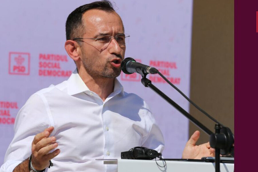 cu microfonul