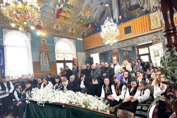 cu pss la biserica
